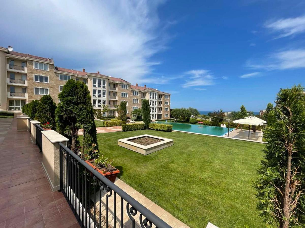 Provence Deluxe Apartment In Atia Resort Csernomorec Kültér fotó