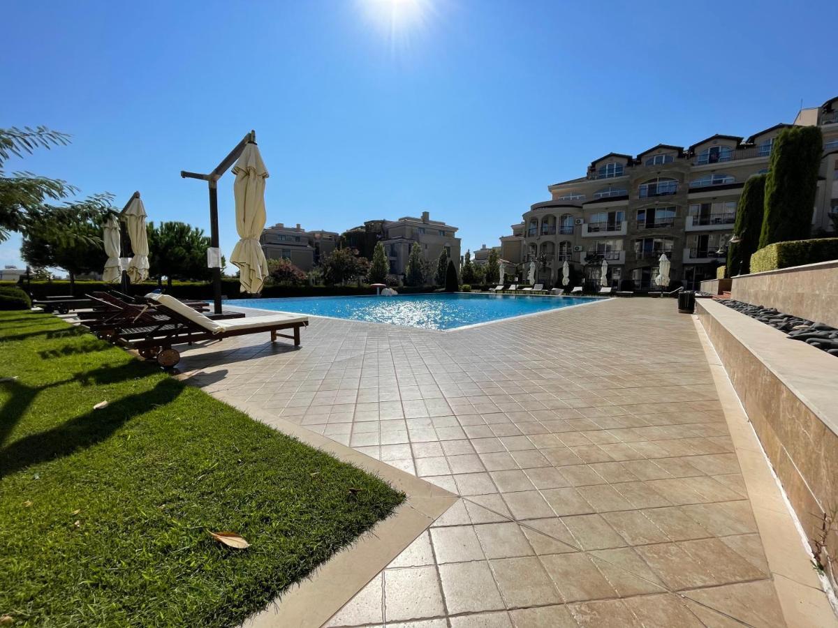 Provence Deluxe Apartment In Atia Resort Csernomorec Kültér fotó